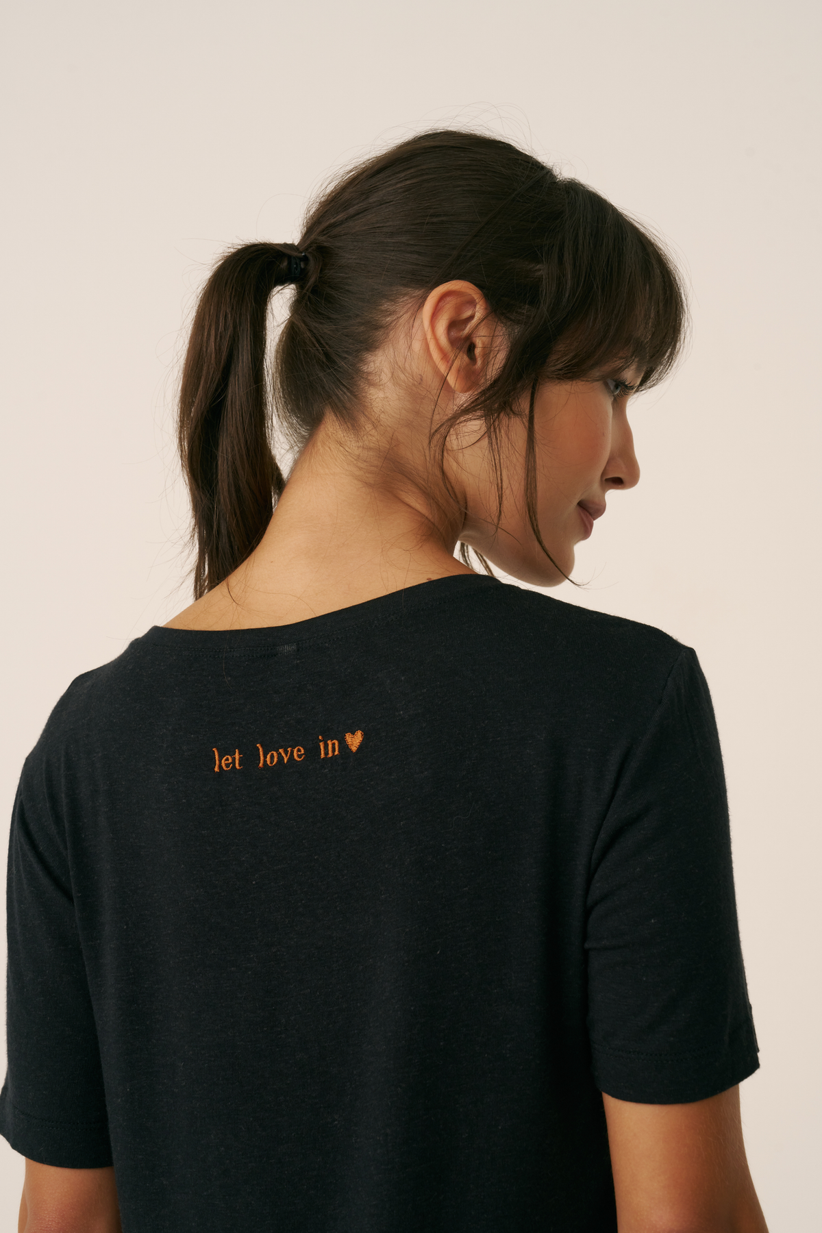Camiseta - T-shirt Let Love In Black