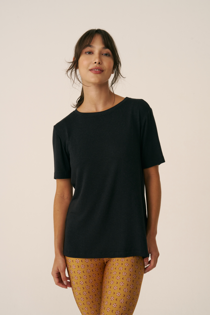 Camiseta - T-shirt Let Love In Black