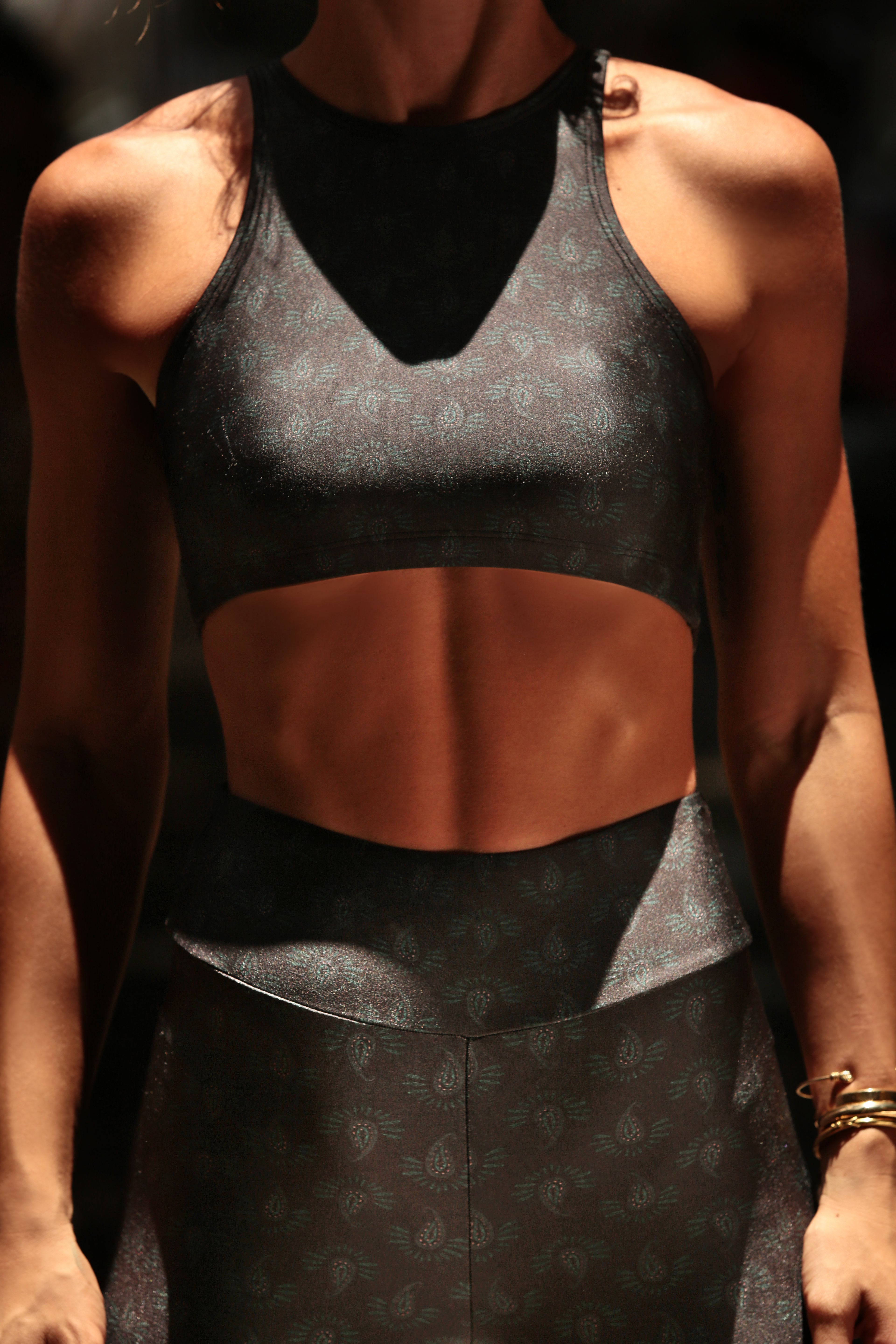 Top New Active Black Cashmere - Melt