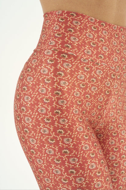 Calça Legging Slim Scarlet Flower